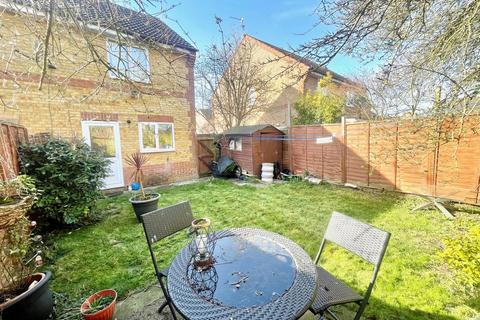 2 bedroom house for sale, Meadenvale, Peterborough