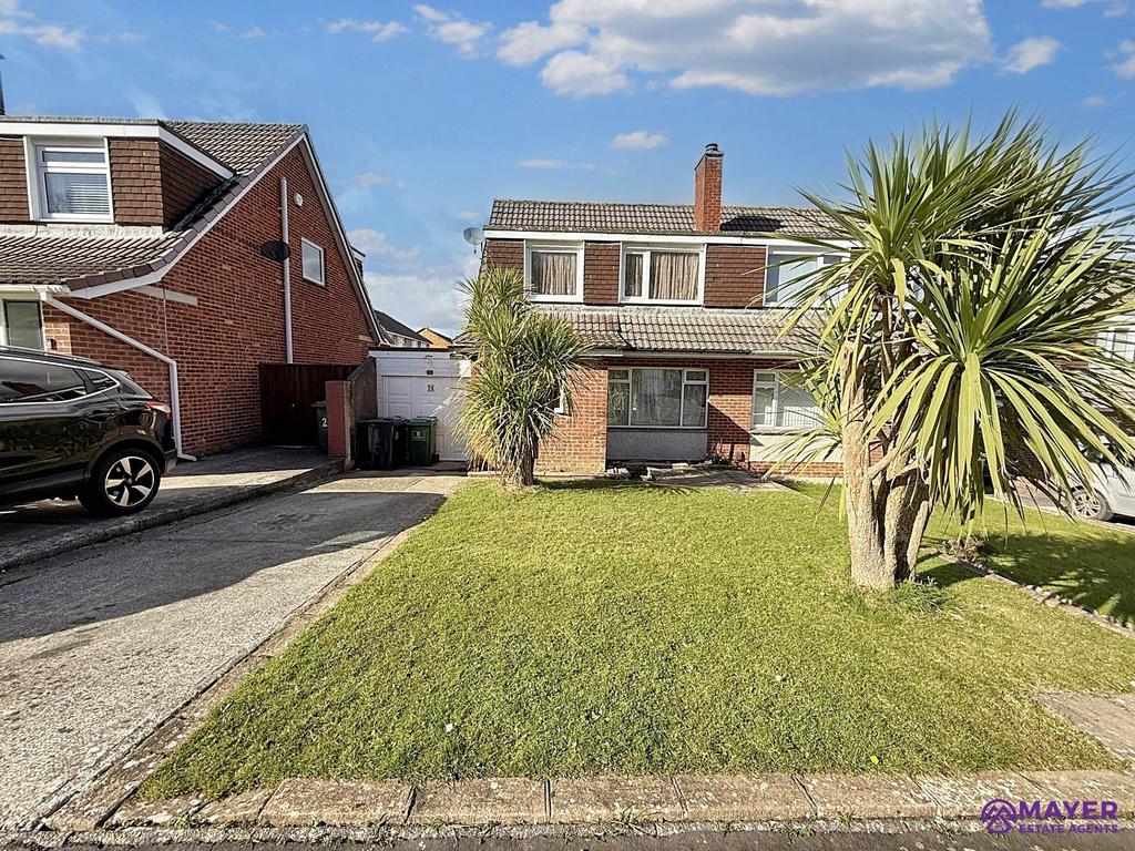 Knapps Close, Plymouth PL9 3 bed semi-detached house for sale - £240,000