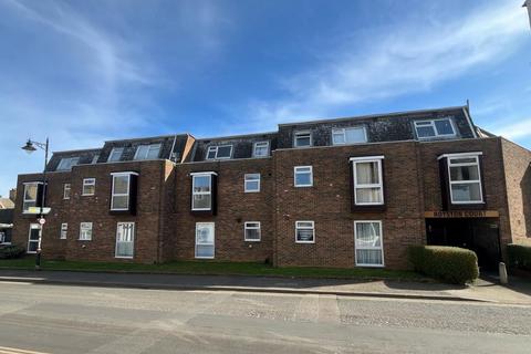 4 bedroom flat for sale, 20 Royston Court, Potton, Sandy, Bedfordshire, SG19 2NJ