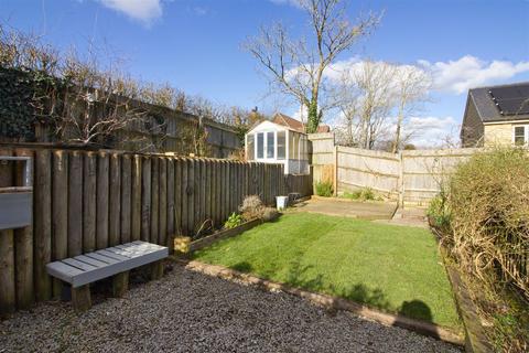 6 Brooke Close, Malmesbury, SN16 9FJ
