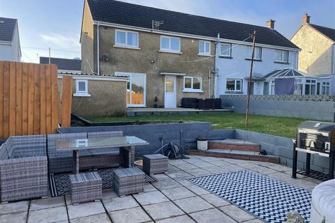 3 bedroom semi-detached house for sale, Pen Y Wern, Llanelli