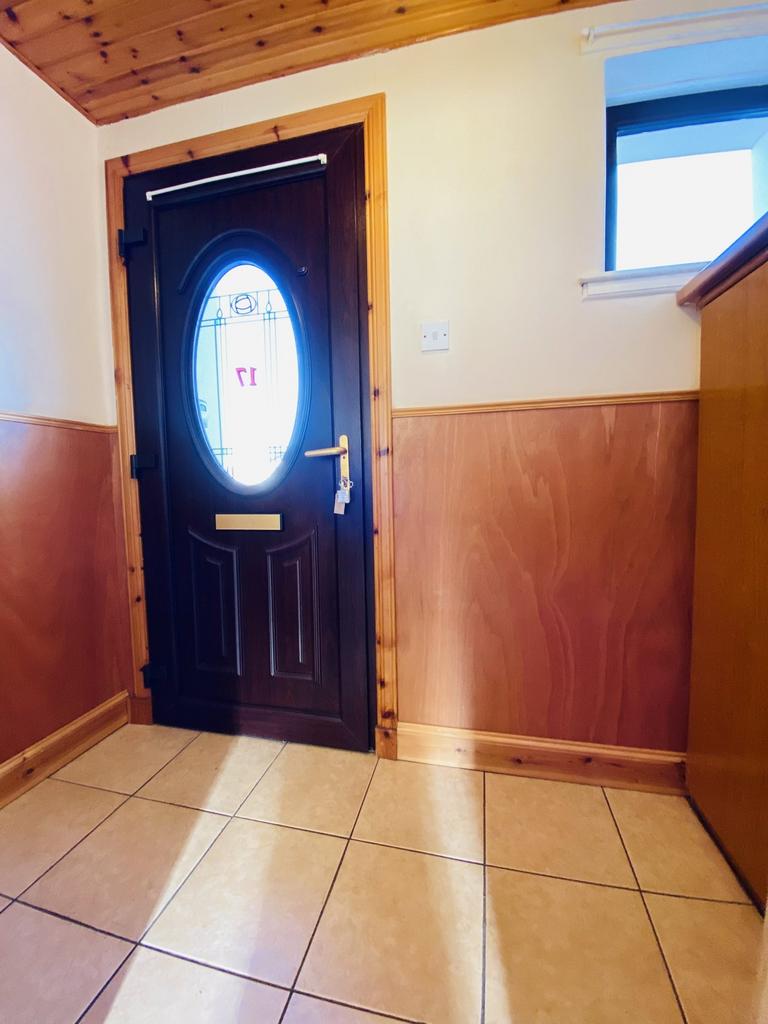 17 Gledhill Crescent, Locharbriggs, DG1 1 XF - Brai