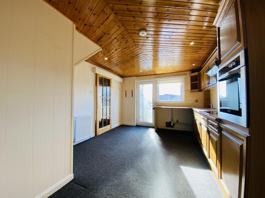 17 Gledhill Crescent, Locharbriggs, DG1 1 XF - Brai