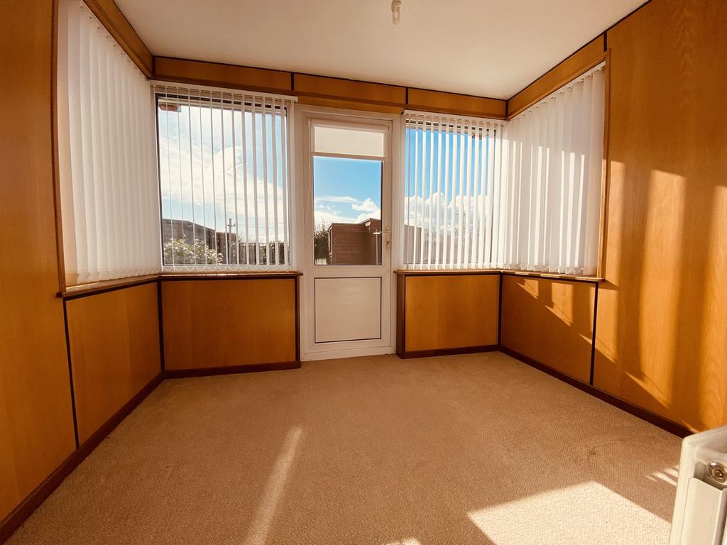 17 Gledhill Crescent, Locharbriggs, DG1 1 XF - Brai