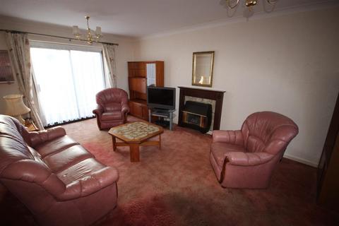 2 bedroom detached bungalow for sale, Walton Close, Hereford