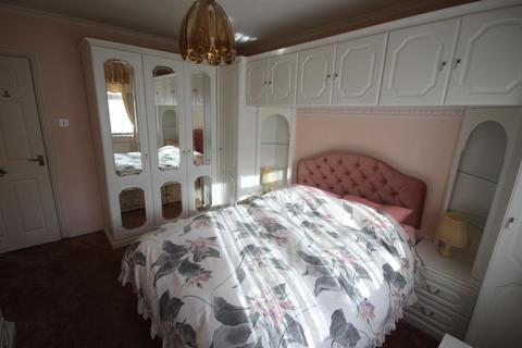 2 bedroom detached bungalow for sale, Walton Close, Hereford
