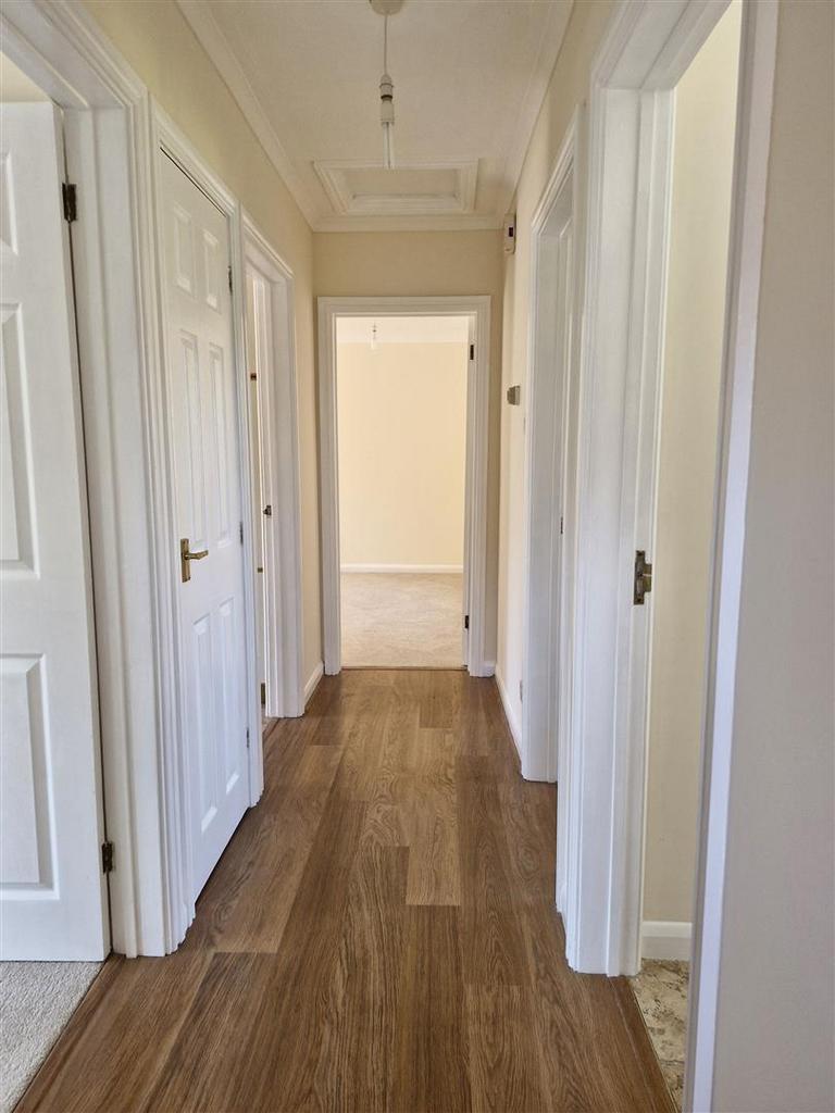 Hallway.jpg