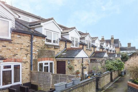 16 Bradshaw Close, London, SW19 8NL