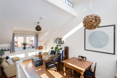 16 Bradshaw Close, London, SW19 8NL