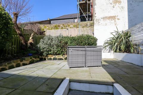 1 bedroom flat for sale, East Ascent, St. Leonards-On-Sea