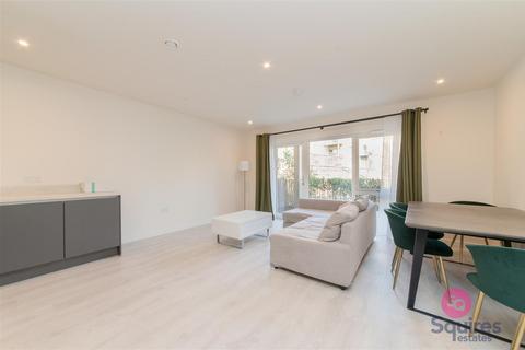 1 bedroom flat to rent, Bittacy Hill, London
