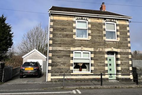 3 bedroom detached house for sale, Cwmamman Road, Glanamman, Ammanford, Carmarthenshire.