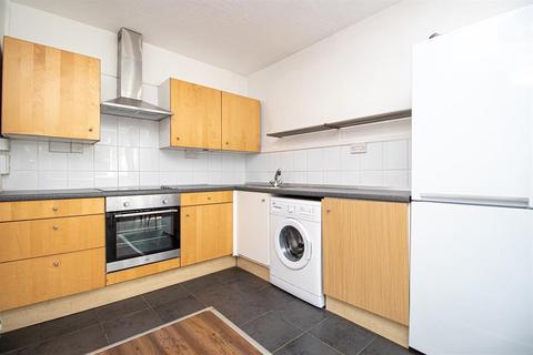 4 bedroom maisonette to rent, Weymouth Terrace, London, E2