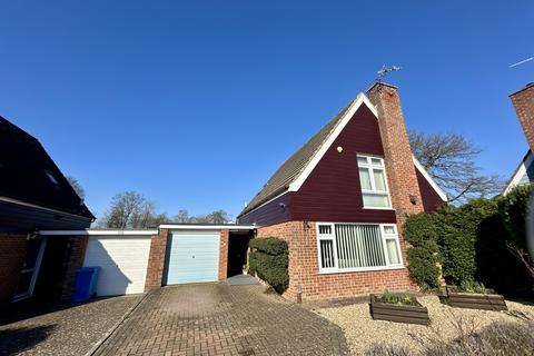 2 bedroom chalet for sale, Sandringham Close, Ipswich IP2