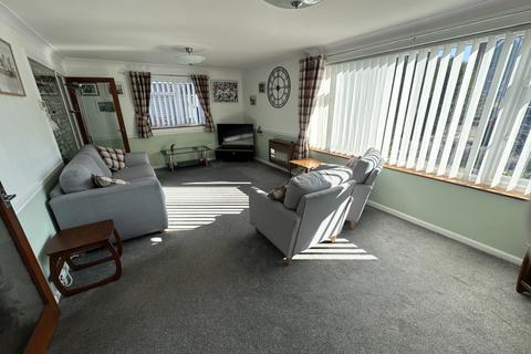 2 bedroom chalet for sale, Sandringham Close, Ipswich IP2