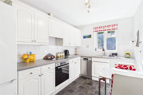 32 Groves Lea, Mortimer, Reading, RG7 3SR