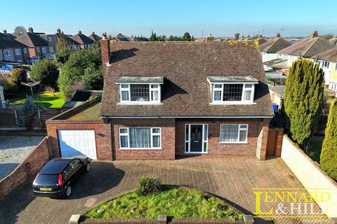 4 bedroom detached house for sale, Elmway, Grays RM16