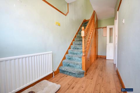 3 bedroom terraced house for sale, Crowlands Avenue, Romford, RM7