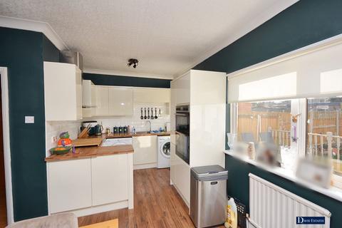 60 Crowlands Avenue, Romford, RM7 9JB