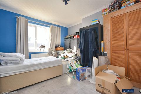 60 Crowlands Avenue, Romford, RM7 9JB