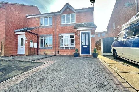 2 bedroom semi-detached house for sale, Denbigh Close, Dudley DY1