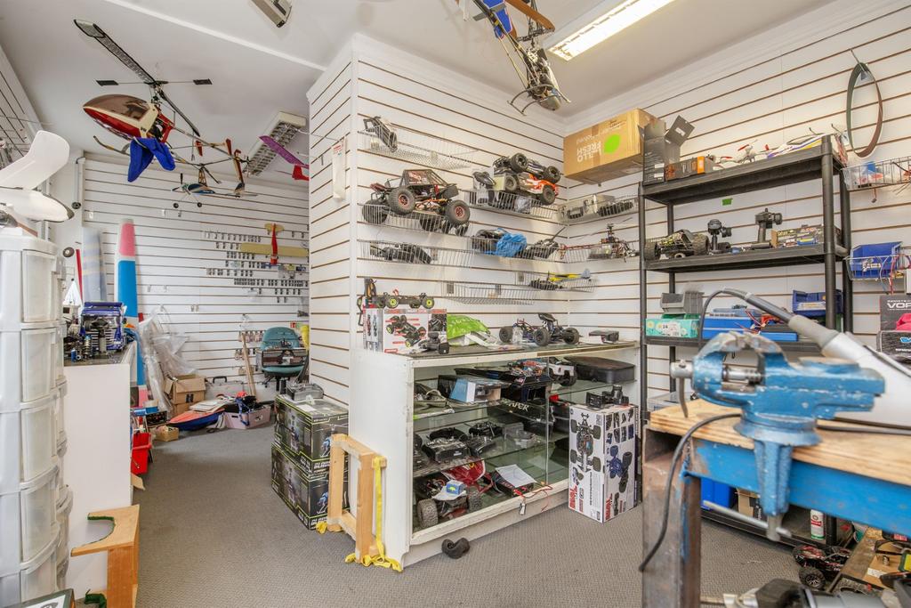 Shop 4 T202502281505.jpg