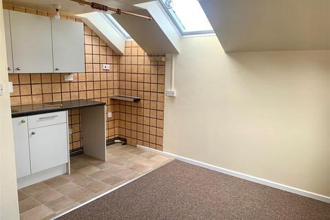 1 bedroom property to rent, Fitzalan Road, Littlehampton BN17