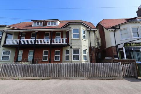 1 bedroom apartment to rent, Beach Station Road, Felixstowe