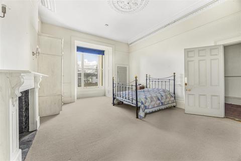 Flat 2, 106 Evesham Road, Cheltenham, GL52 2AL