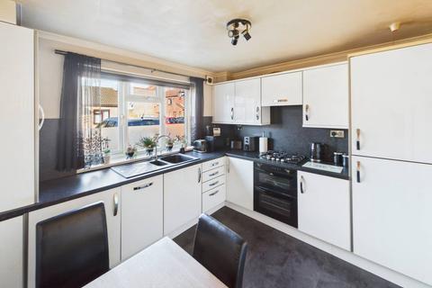 2 bedroom apartment for sale, Hawthorn Court, Hawthorn Avenue, HU3