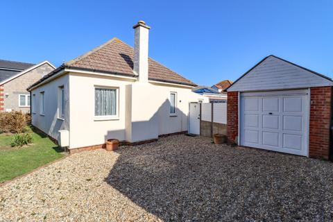 3 bedroom detached bungalow for sale, Nutbourne Road, Hayling Island