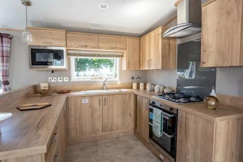 2 bedroom lodge for sale, Chichester Lakeside Holiday Park, , Vinnetrow Road PO20