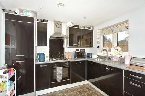 3 bedroom end of terrace house for sale, Mallow Road, Minster-On-Sea, Sheerness, Kent