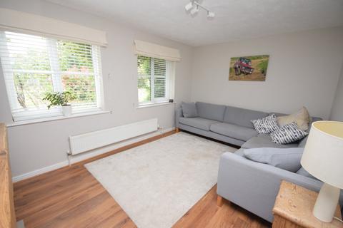 3 bedroom end of terrace house to rent, Crosby Way, Farnham, Surrey, GU9