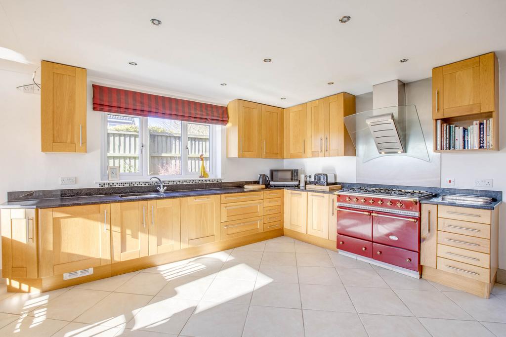 8 Mountain Ash, Marlow Bottom, SL7 3 PB EXTRA (LOW