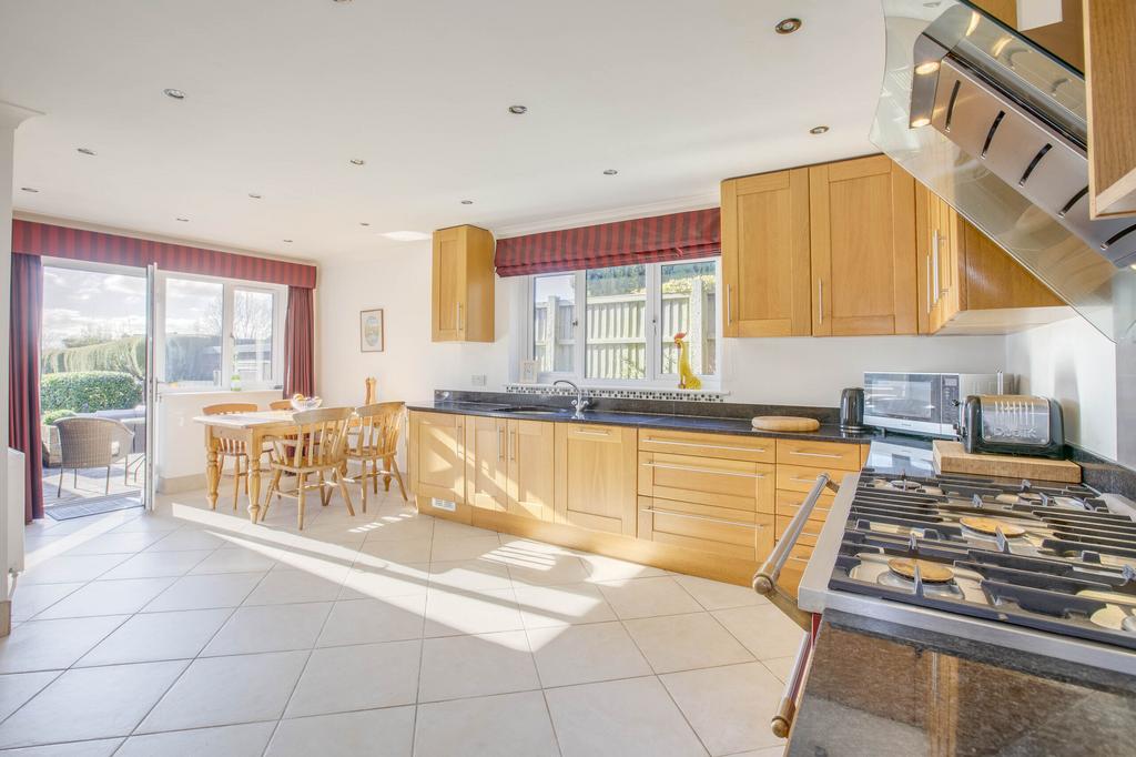 8 Mountain Ash, Marlow Bottom, SL7 3 PB (LOW RES)-9