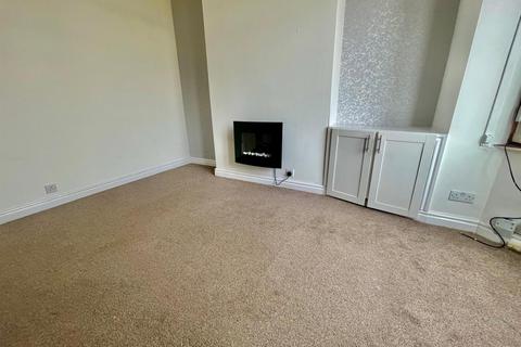 2 bedroom house to rent, Riverside Road, Preston PR1