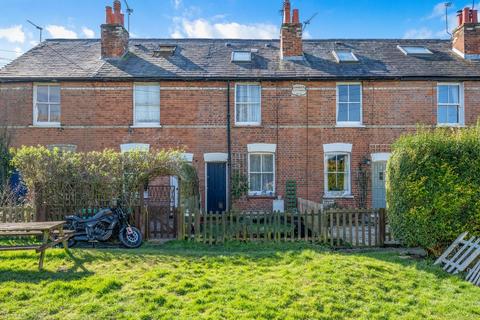 3, Ernest Cottages Kingston Road, Epsom, KT17 2DS
