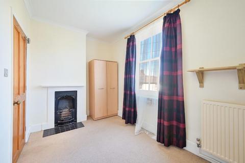 3, Ernest Cottages Kingston Road, Epsom, KT17 2DS