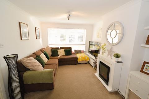11 Gloucester Road, Bagshot, GU19 5LT