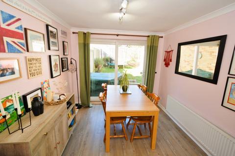11 Gloucester Road, Bagshot, GU19 5LT