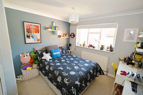 11 Gloucester Road, Bagshot, GU19 5LT
