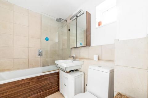 2 bedroom maisonette for sale, Wells Way, Camberwell, London, SE5