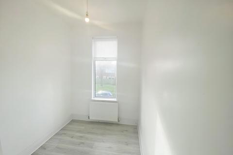 3 bedroom apartment to rent, Egerton Road, South Shields, NE34