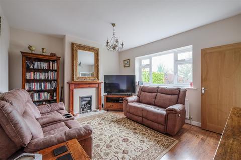 2 bedroom terraced house for sale, Woodlands Avenue, Halifax