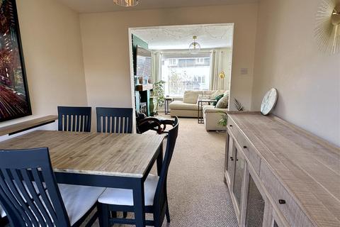 83 Bleachfield Street, Alcester, B49 5BB