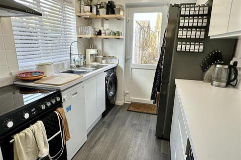 83 Bleachfield Street, Alcester, B49 5BB