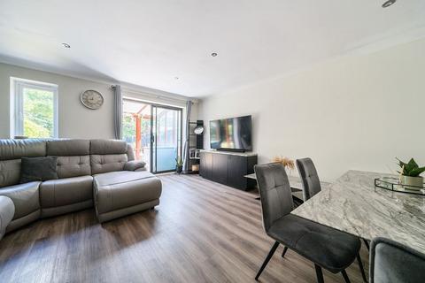 3 bedroom link detached house for sale, Juniper Road,  Farnborough , GU14