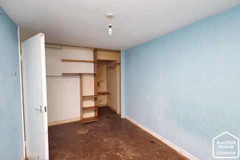 2 bedroom flat for sale, 38 Lawn Road, Uxbridge, Middlesex, UB8 2TS