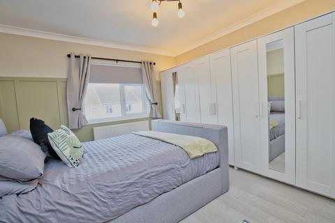 14 Bolton Road, Folkestone, CT19 5RX